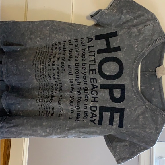 T-shirt - Picture 2 of 3